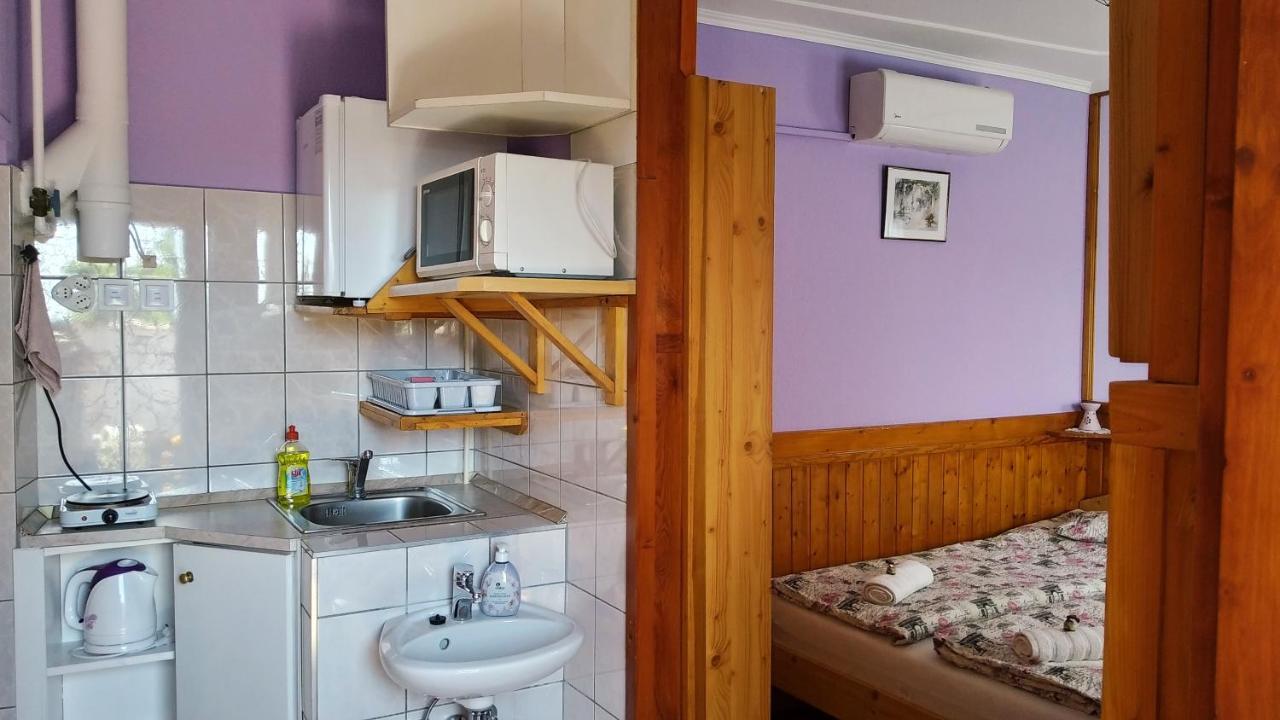 Csobogo Vendeghaz Appartement Eger Buitenkant foto